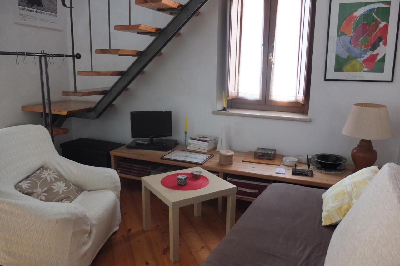 I Melograni Bed & Breakfast Sora Bagian luar foto